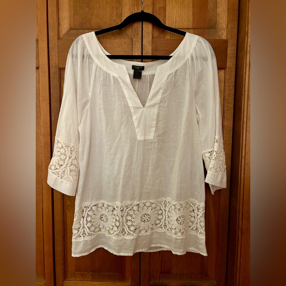 Ann Taylor Women’s Flowy Coastal Cotton White Blouse Sz S W/ Lacey Detailing